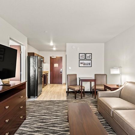 Cobblestone Hotel & Suites - פולי מראה חיצוני תמונה